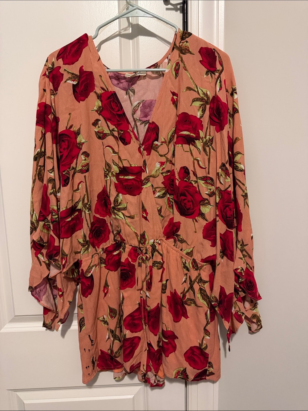 Umgee Peach Long-Sleeve Floral Bat Wing Rose Flora Romper w Red Rose Print size
